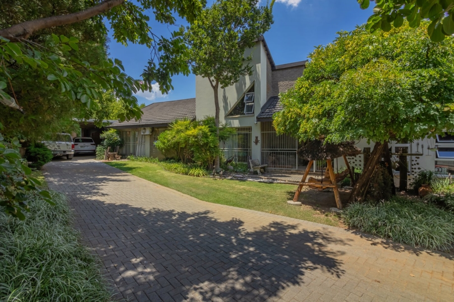 5 Bedroom Property for Sale in Jordania Free State